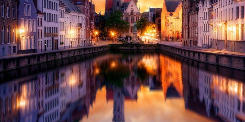 City walk with Jan Van Eyck & Bruges